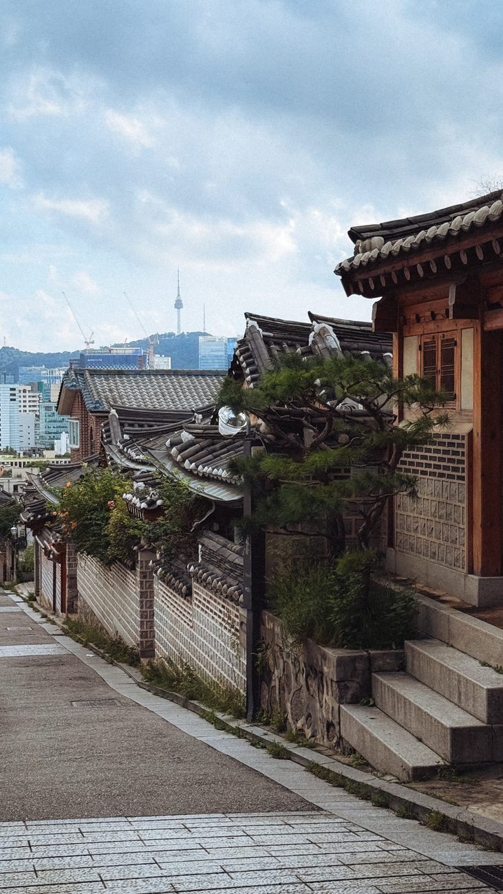 50 Korean Phrases You’ll Hear Every Day